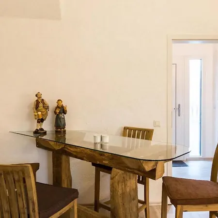 Spacious Holiday In With Garden Casa vacanze *