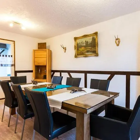 Spacious Holiday In With Garden Casa vacanze *